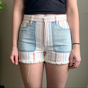 American Eagle high rise “mom” short
